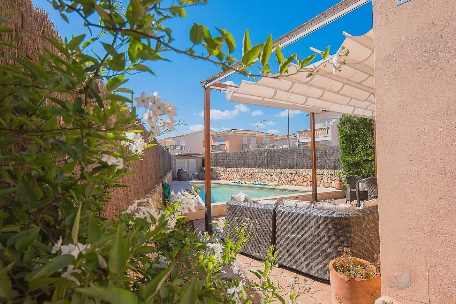 בית נופש Ferienhaus Mit Privatpool Fuer 6 Personen Ca 120 M In Sa Rapita, Balearen Mallorca ספרד